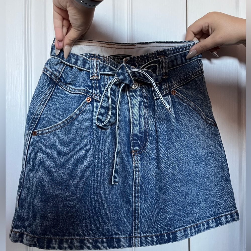 Abercrombie and Fitch Blue Skirt with tie